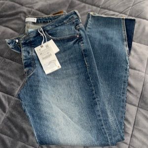 Zara ankle length jeans